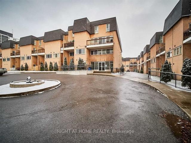 1102 - 100 Mornelle Crt, Townhouse with 5 bedrooms, 3 bathrooms and 2 parking in Toronto ON | Image 1