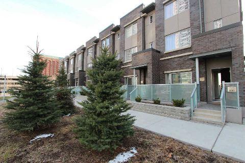 th8 - 330 Village Green Sq, Townhouse with 4 bedrooms, 3 bathrooms and 3 parking in Toronto ON | Image 2