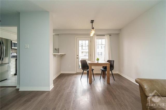 105 Helenium Lane, Townhouse with 2 bedrooms, 2 bathrooms and 3 parking in Ottawa ON | Image 7