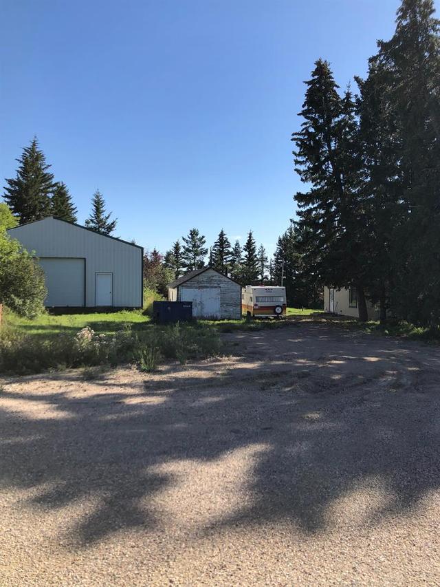 51073 Twp. Rd. 462, House detached with 2 bedrooms, 1 bathrooms and 6 parking in Wainwright No. 61 AB | Image 28
