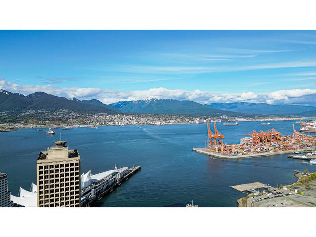 3205 610 Granville Street, Vancouver, BC, V6C3T3 | Card Image