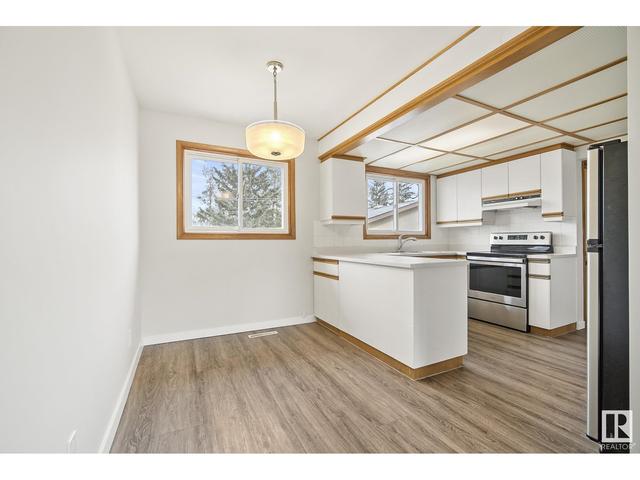 9016 135a Av Nw, House detached with 3 bedrooms, 1 bathrooms and 4 parking in Edmonton AB | Image 10