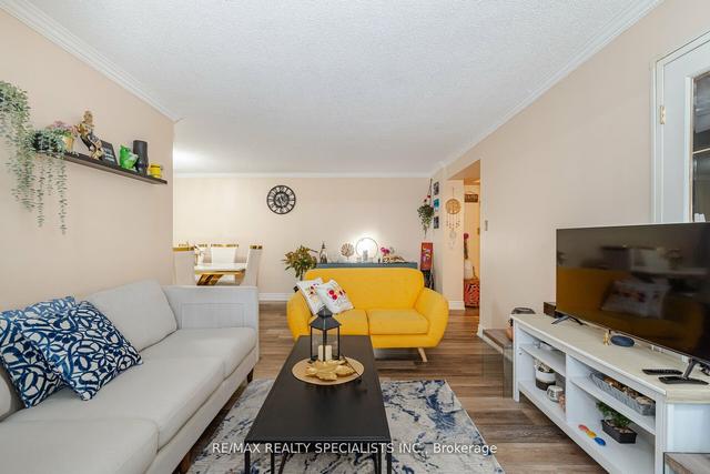 1405 - 5 Lisa St N, Condo with 3 bedrooms, 2 bathrooms and 2 parking in Brampton ON | Image 35