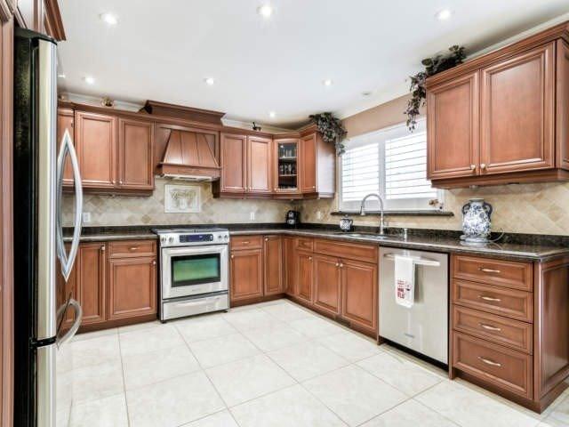 1723 Bough Beeches Blvd, House detached with 4 bedrooms, 4 bathrooms and 5 parking in Mississauga ON | Image 8