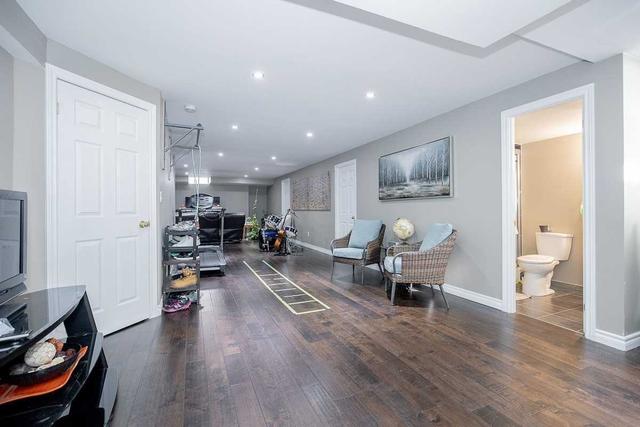 3233 Neyagawa Blvd, House attached with 3 bedrooms, 4 bathrooms and 2 parking in Oakville ON | Image 30