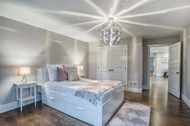 3 Harding Blvd, House detached with 4 bedrooms, 5 bathrooms and 3 parking in Toronto ON | Image 18