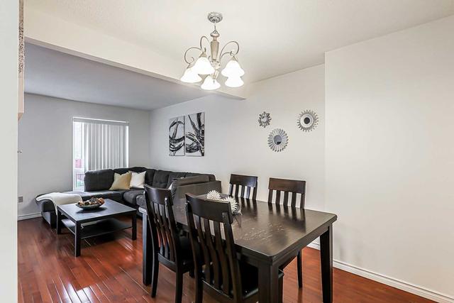 801 Military Tr, Townhouse with 3 bedrooms, 3 bathrooms and 1 parking in Toronto ON | Image 5