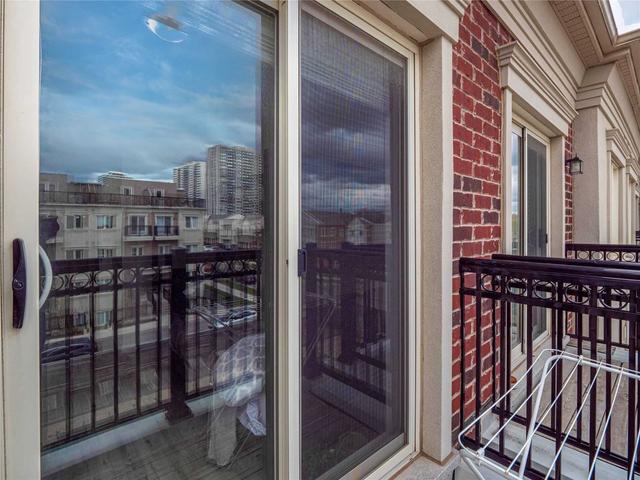 226 - 15 Coneflower Cres, Townhouse with 2 bedrooms, 2 bathrooms and 1 parking in Toronto ON | Image 17