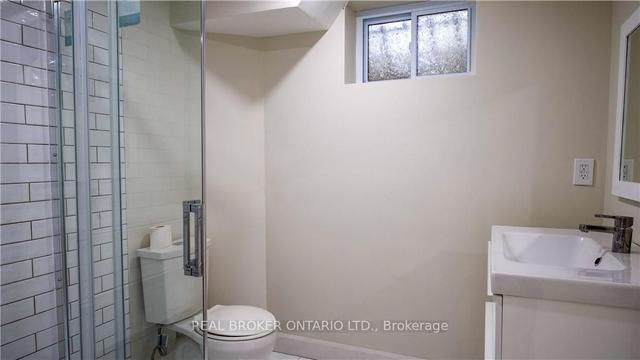 1245 Trafalgar St, House detached with 2 bedrooms, 2 bathrooms and 3 parking in London ON | Image 18