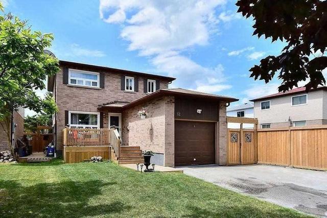 12 Charlton Cres, House detached with 3 bedrooms, 2 bathrooms and 4 parking in Ajax ON | Image 1