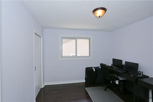 519 Hayward Cres, House detached with 4 bedrooms, 2 bathrooms and 2 parking in Milton ON | Image 15