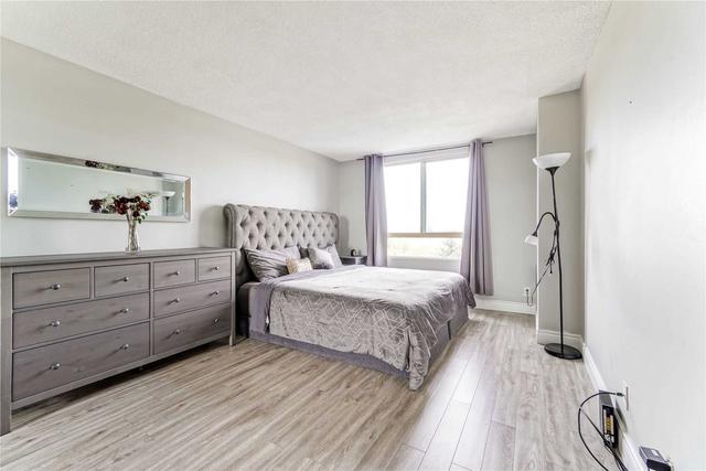 502 - 61 Markbrook Lane, Condo with 2 bedrooms, 2 bathrooms and 1 parking in Toronto ON | Image 6