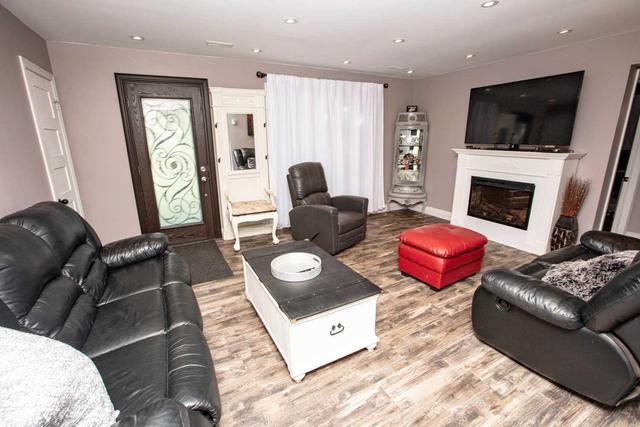 3489 New St, House detached with 2 bedrooms, 2 bathrooms and 4 parking in Burlington ON | Image 23