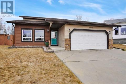 6016 67 Avenue, House detached with 4 bedrooms, 3 bathrooms and 2 parking in Rocky Mountain House AB | Card Image