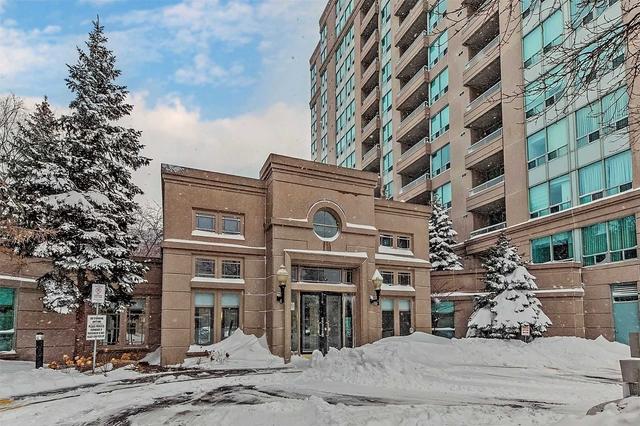1009 - 2 Covington Rd, Condo with 2 bedrooms, 2 bathrooms and 1 parking in Toronto ON | Image 12