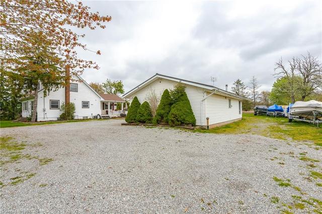 3741 Brookfield Road, House detached with 3 bedrooms, 1 bathrooms and 12 parking in Port Colborne ON | Image 5