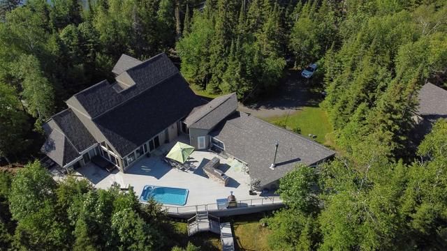 1 Lambert Lane, House detached with 5 bedrooms, 4 bathrooms and 8 parking in Thunder Bay ON | Card Image