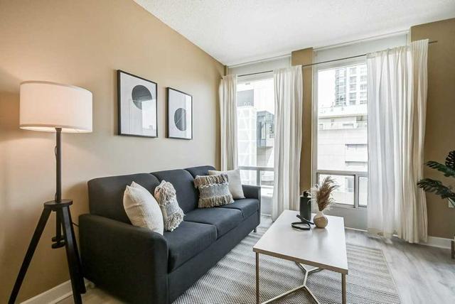 1104 - 85 Bloor St E, Condo with 1 bedrooms, 1 bathrooms and 0 parking in Toronto ON | Image 7