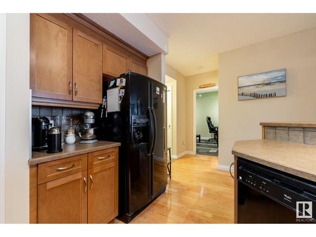 305 - 9815 96a St Nw, Condo with 1 bedrooms, 2 bathrooms and 1 parking in Edmonton AB | Image 6