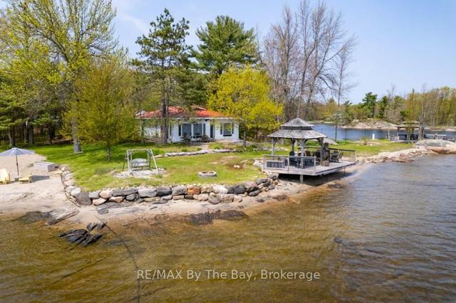2694 Island 1040, House detached with 3 bedrooms, 2 bathrooms and 0 parking in Georgian Bay ON | Image 36