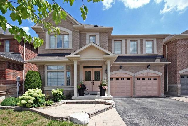 19 Titus St, House detached with 4 bedrooms, 4 bathrooms and 4 parking in Markham ON | Image 1