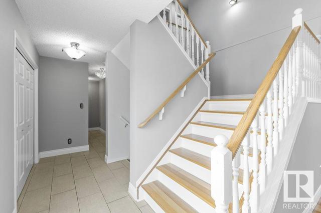 3 Invermere Pl, House detached with 5 bedrooms, 3 bathrooms and null parking in St. Albert AB | Image 2