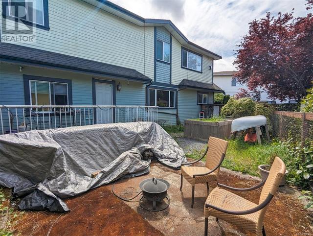 82 Bay St, House detached with 5 bedrooms, 2 bathrooms and 2 parking in Victoria BC | Image 5