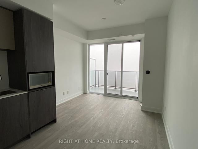 1710 - 70 Annie Craig Dr, Condo with 1 bedrooms, 1 bathrooms and 0 parking in Toronto ON | Image 4