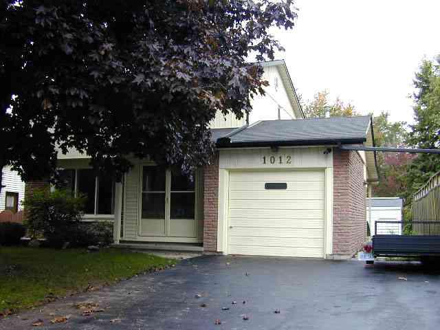 1012 Basswood Ave, House detached with 3 bedrooms, 2 bathrooms and 2 parking in Oshawa ON | Image 1