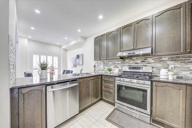 1504 Bruny Ave, House semidetached with 3 bedrooms, 3 bathrooms and 2 parking in Pickering ON | Image 4