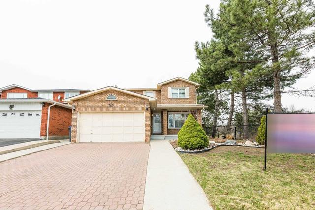 76 Coronation Circ, House detached with 4 bedrooms, 4 bathrooms and 6 parking in Brampton ON | Image 1