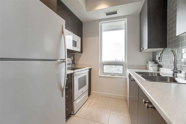 1013 - 1346 Danforth Rd, Condo with 2 bedrooms, 2 bathrooms and 1 parking in Toronto ON | Image 3