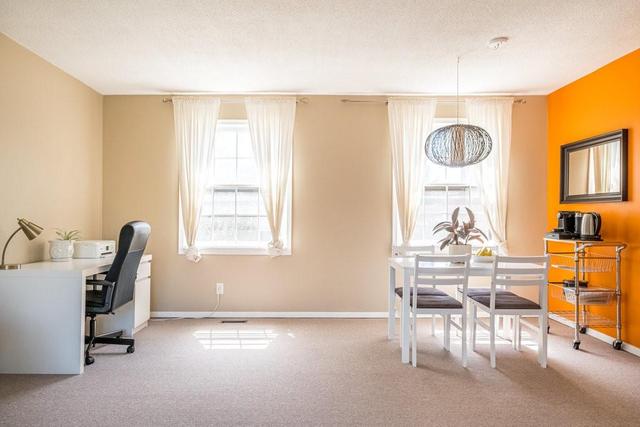 3 - 164 Robinson Street, Condo with 2 bedrooms, 1 bathrooms and 1 parking in Hamilton ON | Image 4