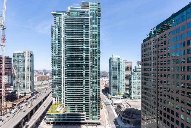 2306 - 88 Harbour St, Condo with 1 bedrooms, 1 bathrooms and null parking in Toronto ON | Image 16