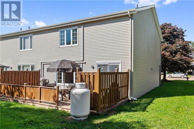 702 Laurier St, House attached with 3 bedrooms, 1 bathrooms and null parking in Dieppe NB | Image 30