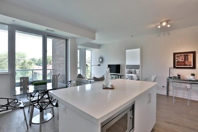 308 - 1960 Queen St E, Condo with 2 bedrooms, 2 bathrooms and null parking in Toronto ON | Image 4