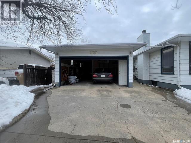 1623 Macpherson Avenue, House detached with 5 bedrooms, 2 bathrooms and null parking in Regina SK | Image 3