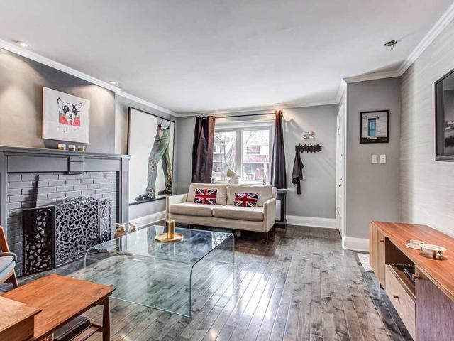 231 Hillsdale Ave E, House detached with 5 bedrooms, 4 bathrooms and 1 parking in Toronto ON | Image 2