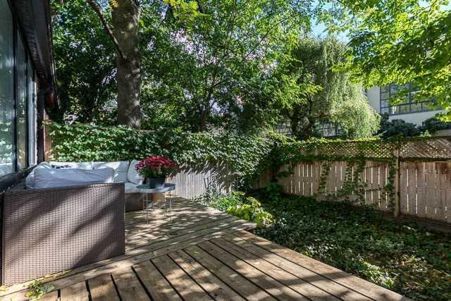 53 Spruce St, House attached with 2 bedrooms, 1 bathrooms and null parking in Toronto ON | Image 19