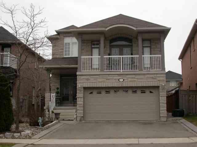 17 Silverado Tr, House detached with 4 bedrooms, 4 bathrooms and 2 parking in Vaughan ON | Image 1