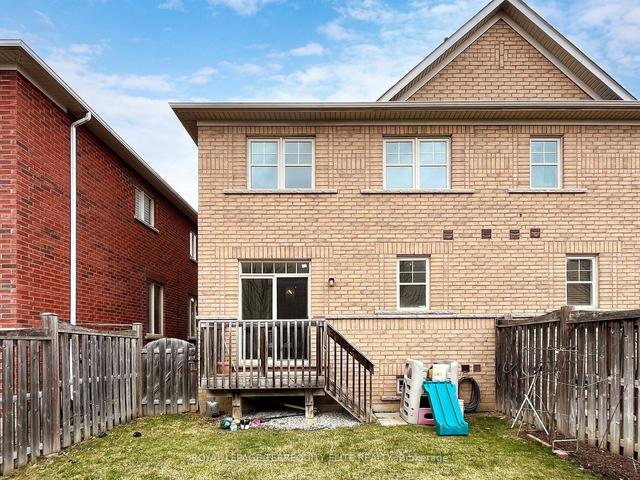 65 Princess Diana Dr, House semidetached with 3 bedrooms, 4 bathrooms and 3 parking in Markham ON | Image 32