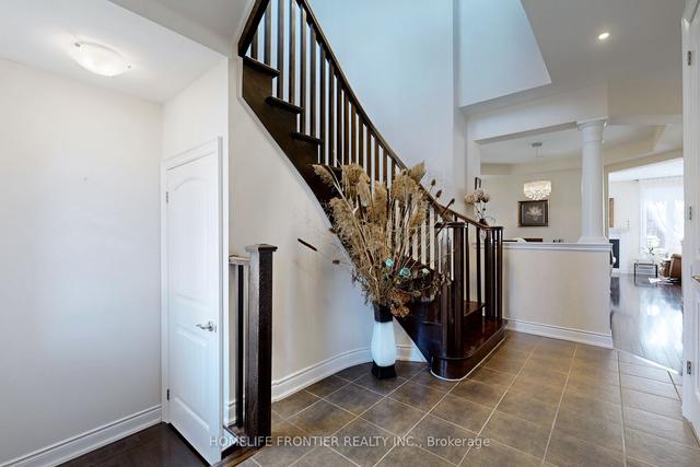 211 Coons Rd, House detached with 4 bedrooms, 4 bathrooms and 5 parking in Richmond Hill ON | Image 37