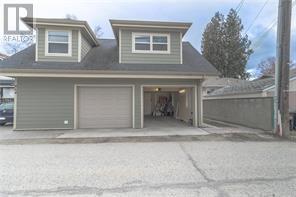 862 Bernard Avenue, House detached with 3 bedrooms, 1 bathrooms and 5 parking in Kelowna BC | Image 17