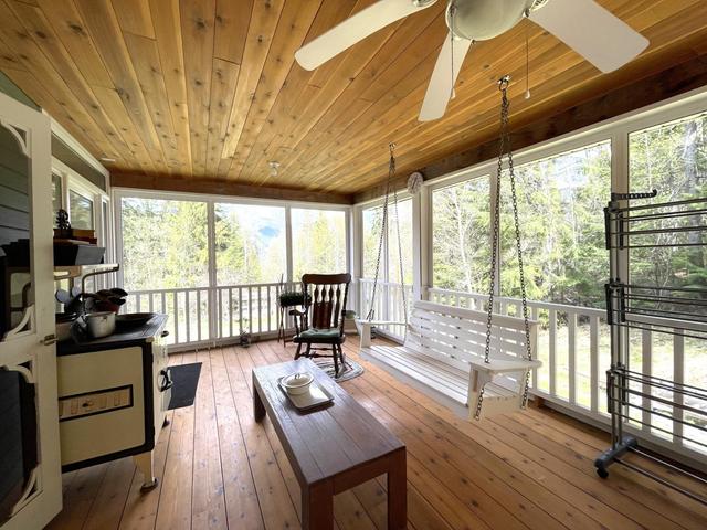 3865 Malina Road, House detached with 4 bedrooms, 3 bathrooms and null parking in Central Kootenay E BC | Image 28