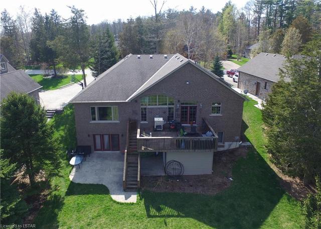 10158 Merrywood Drive, House detached with 5 bedrooms, 3 bathrooms and 8 parking in Lambton Shores ON | Image 32