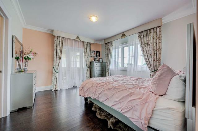 80 Lady Jessica Dr, House detached with 5 bedrooms, 7 bathrooms and 12 parking in Vaughan ON | Image 11