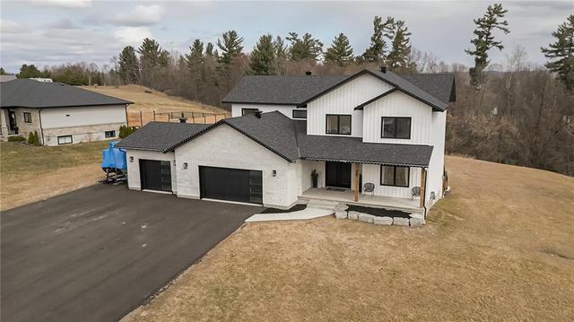 29 Taylor Heights Drive, House detached with 5 bedrooms, 4 bathrooms and 10 parking in Laurentian Valley ON | Image 2