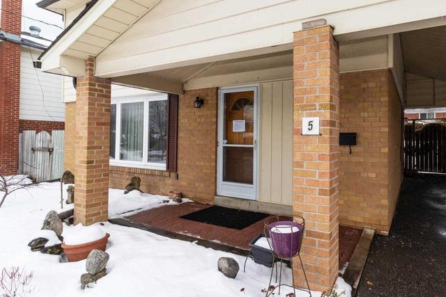 5 Ringway Cres, House detached with 4 bedrooms, 3 bathrooms and 3 parking in Toronto ON | Image 12