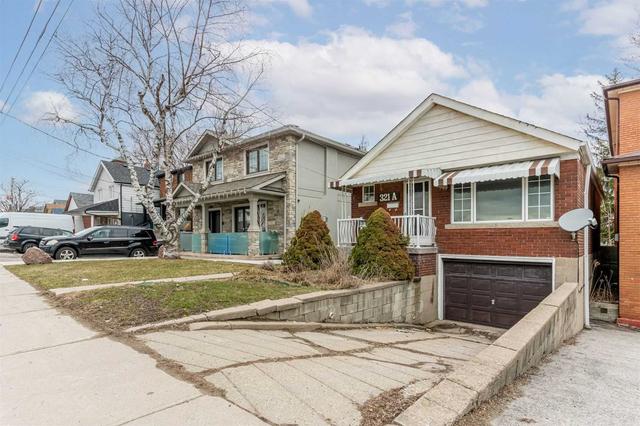 321a Birchmount Rd, House detached with 2 bedrooms, 2 bathrooms and 2 parking in Toronto ON | Image 1