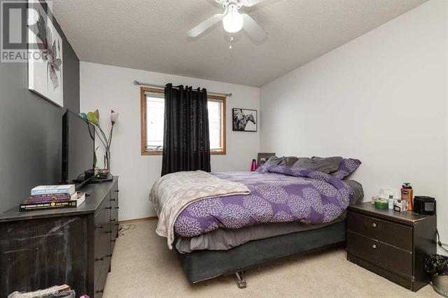 518 12 Street S, House semidetached with 4 bedrooms, 2 bathrooms and 4 parking in Lethbridge AB | Image 12